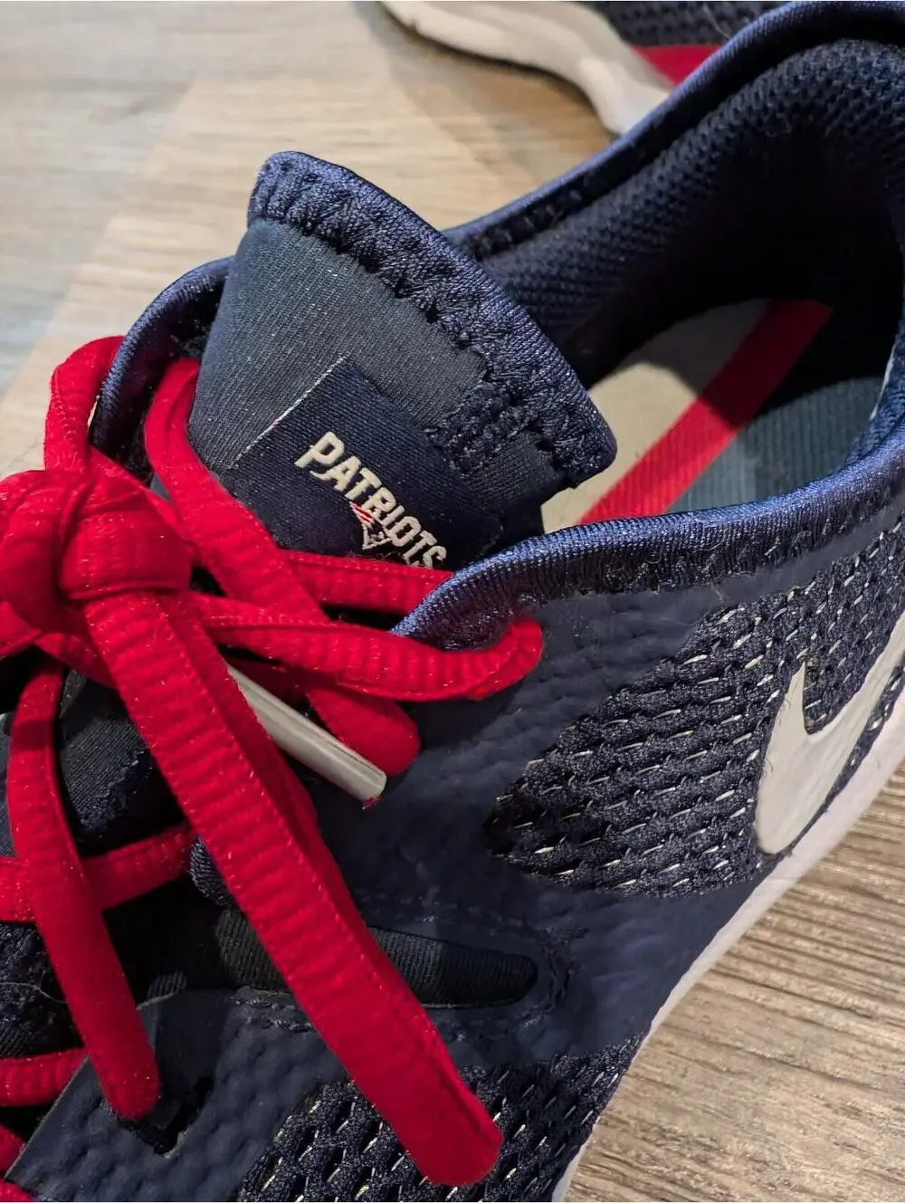 Nike Air Max Typha 2 NFL Patriots Navy Red Training Sneakers Shoes Mens 7.5